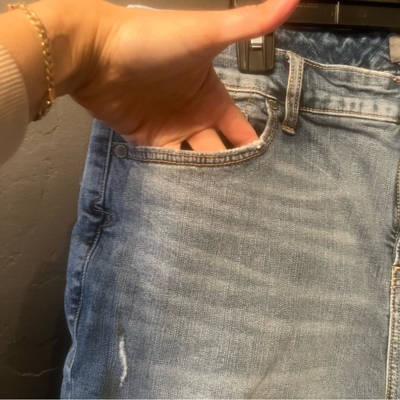 Torrid feel the fit Denim Blue Women's Shorts size: 18 - Picture 3 of 7